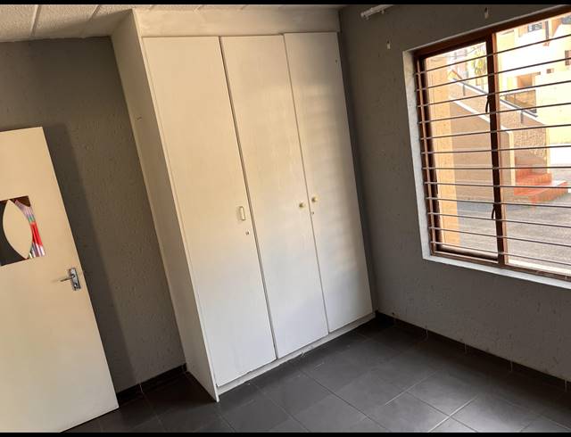 2 BEDROOM DUPLEX FOR SALE IN FLORIDA